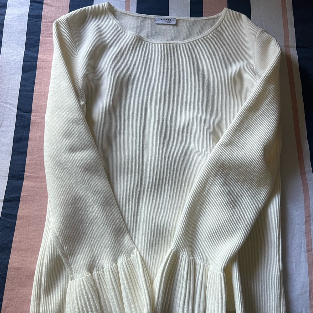 Akris Punto Cream Ribbed Crew Neck Sweater